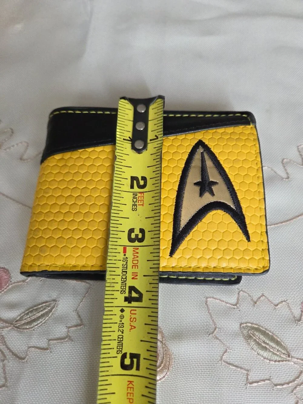 Star Trek Commend Logo Yellow Bifold Wallet